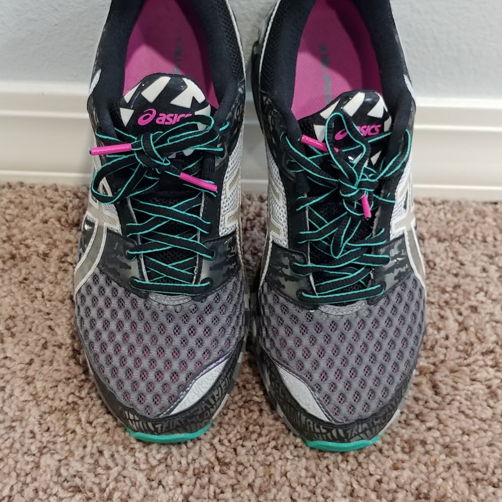 ASICS  running shoes. Size 9. Multicolor